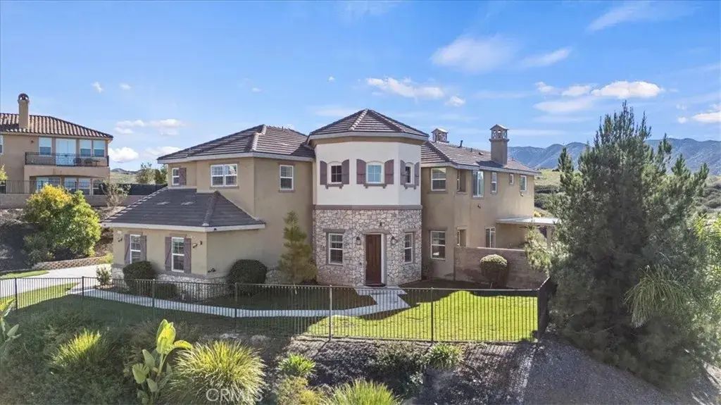 3094 Crystal Ridge Lane, Colton