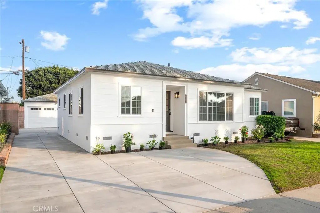 3452 Kallin, Long Beach