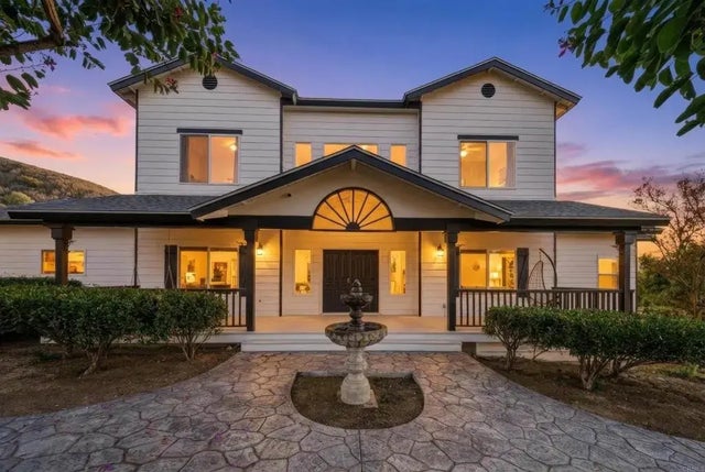 1925 Robinhood Road, Vista