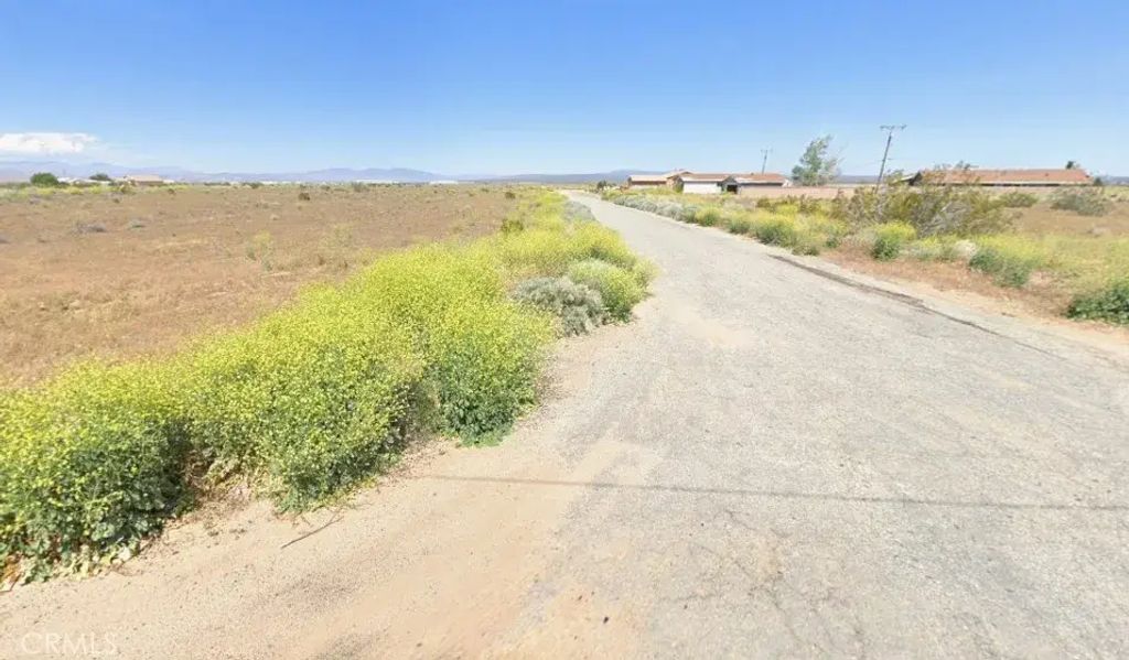 22101 Bader, California City