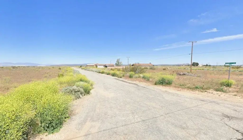 22100 Bader, California City