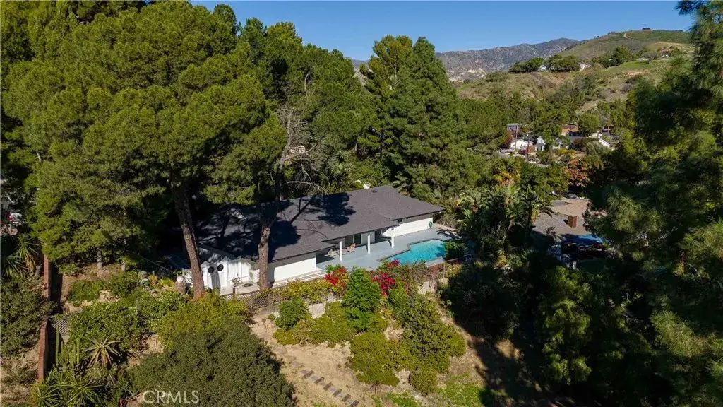 10534 Colebrook, Shadow Hills