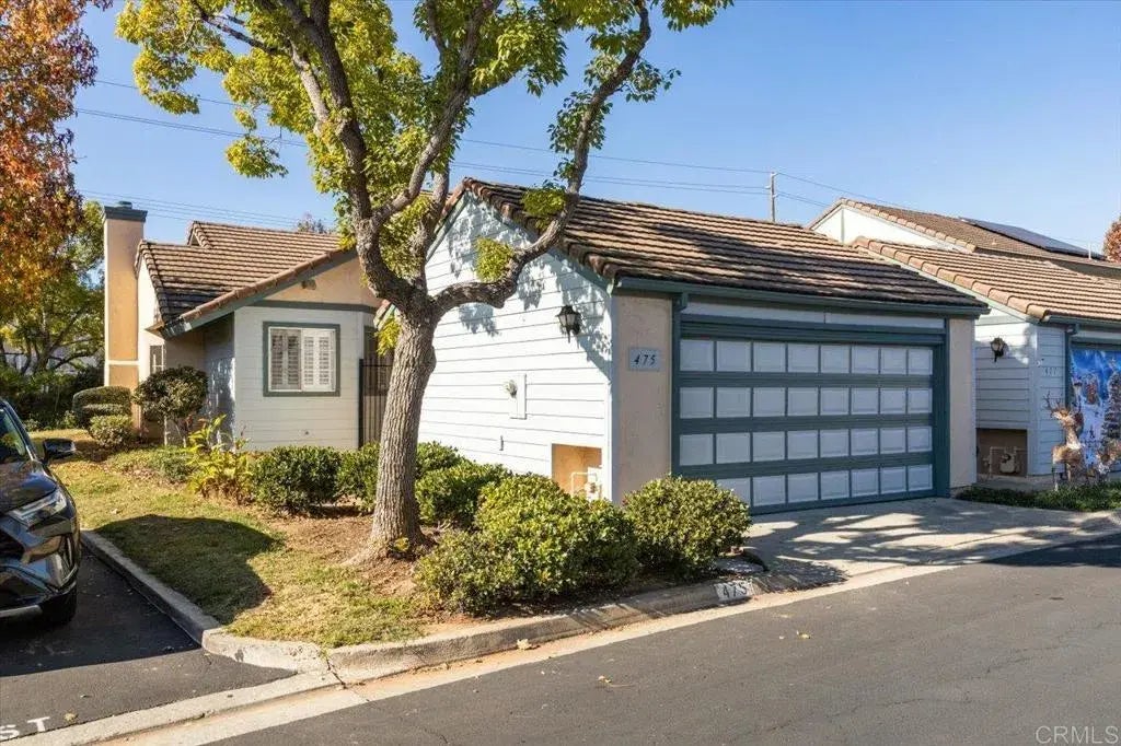 475 Nantucket, Escondido