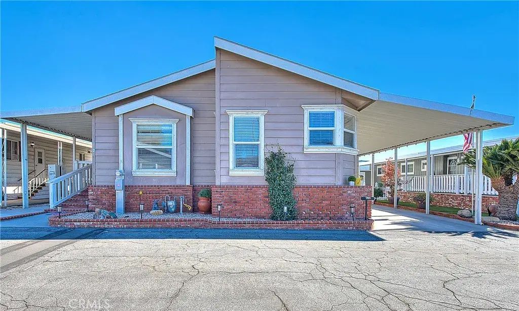 3530 Damien 212, La Verne