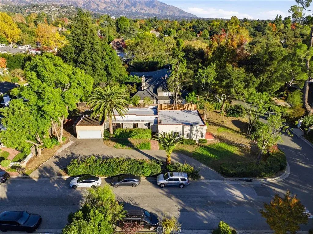 929 Descanso Drive, La Canada Flintridge
