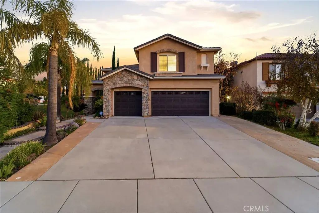 20300 Candice Court, Canyon Country