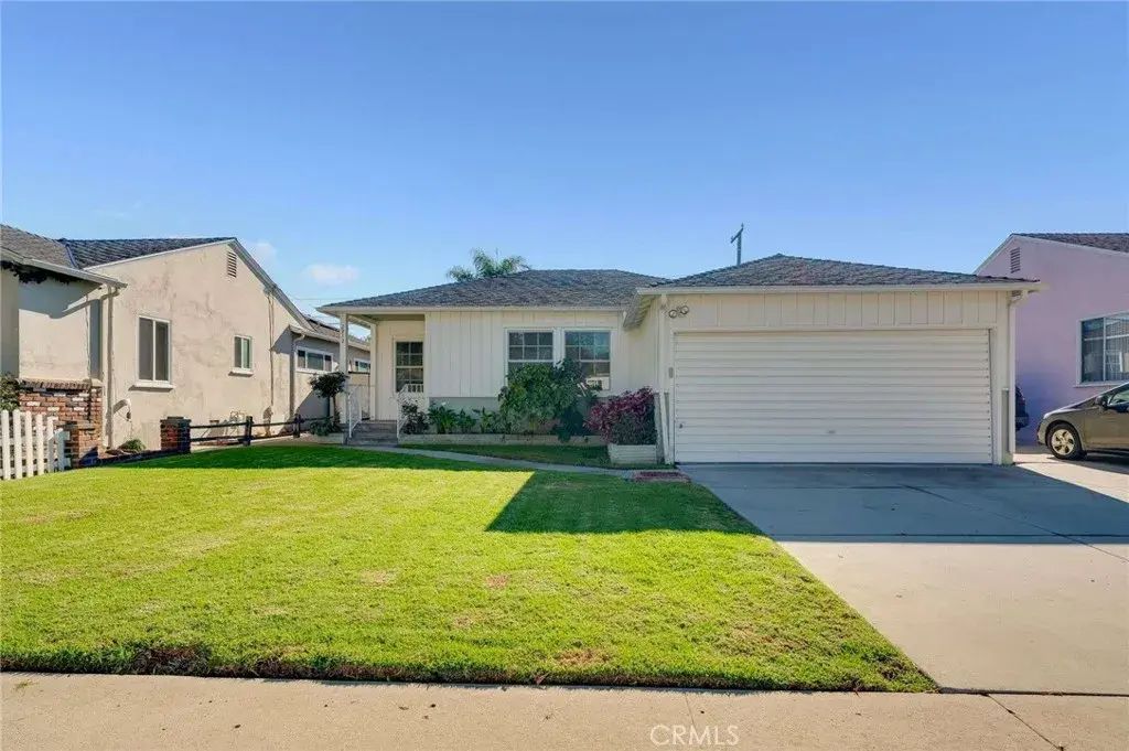 2912 Allred, Lakewood