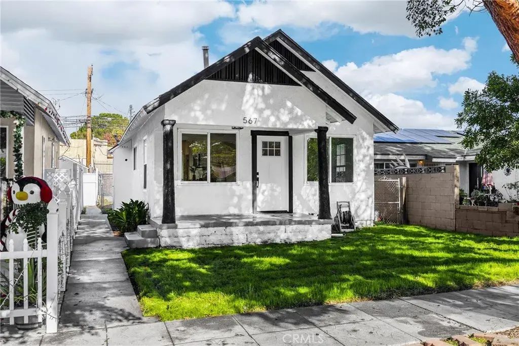 567 W Center, Pomona