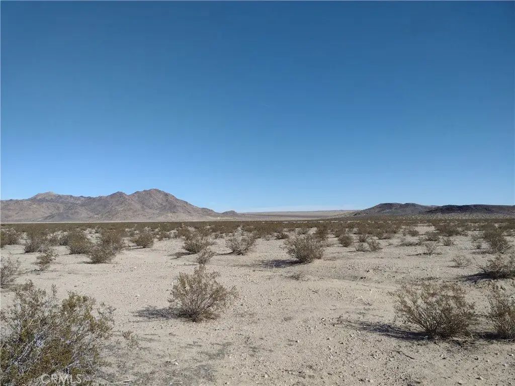 25 Dune (near), Lucerne Valley