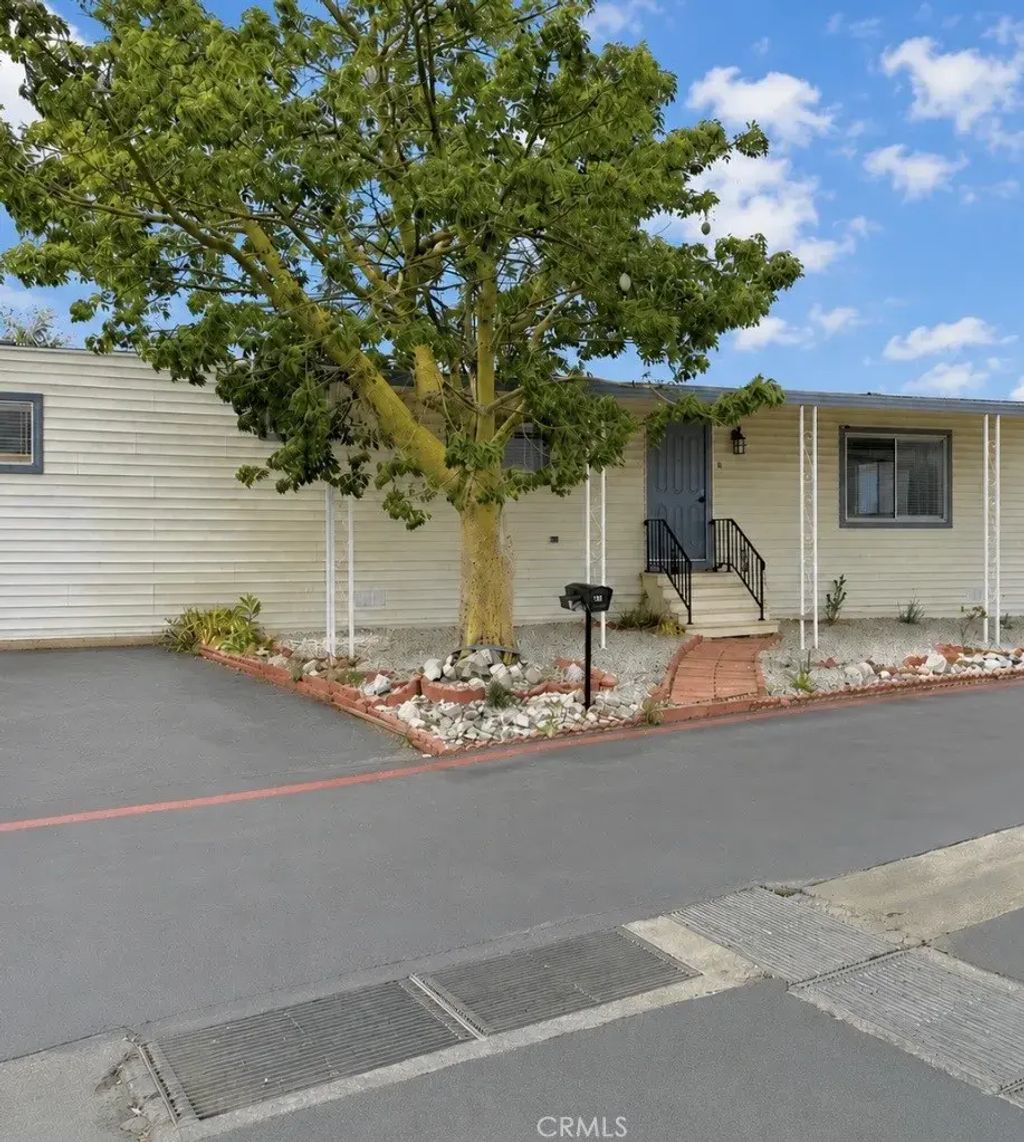 27361 Sierra 198, Canyon Country