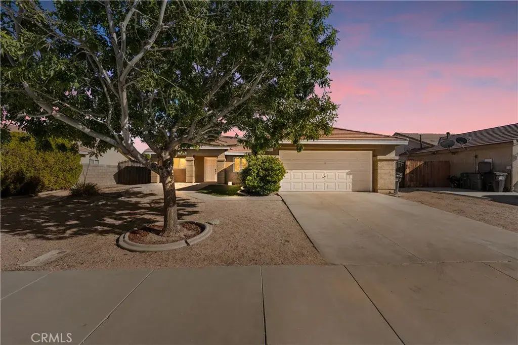 44238 Encanto Way, Lancaster