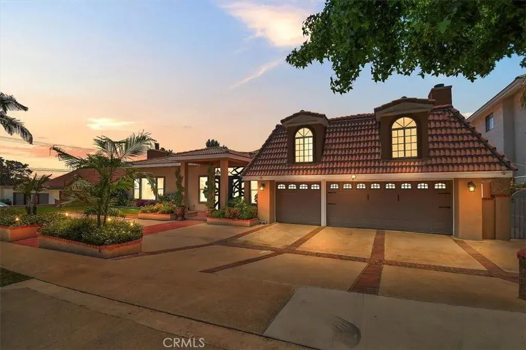 2335 N San Antonio Avenue, Upland
