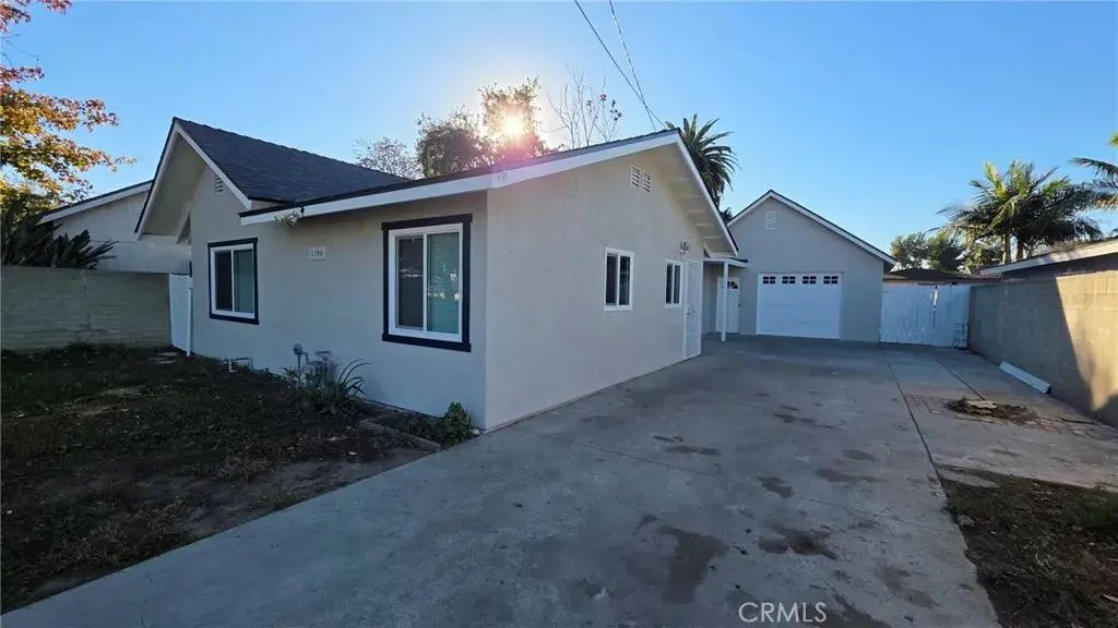 1186 W 9th, Pomona