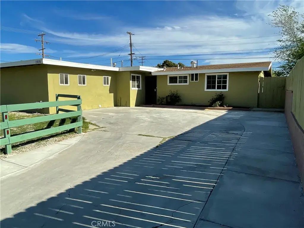2010 W Lumber, Lancaster