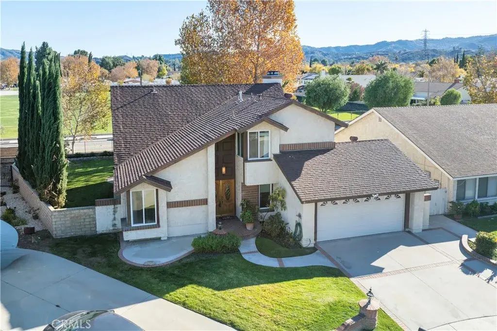 23306 Tristin, Valencia