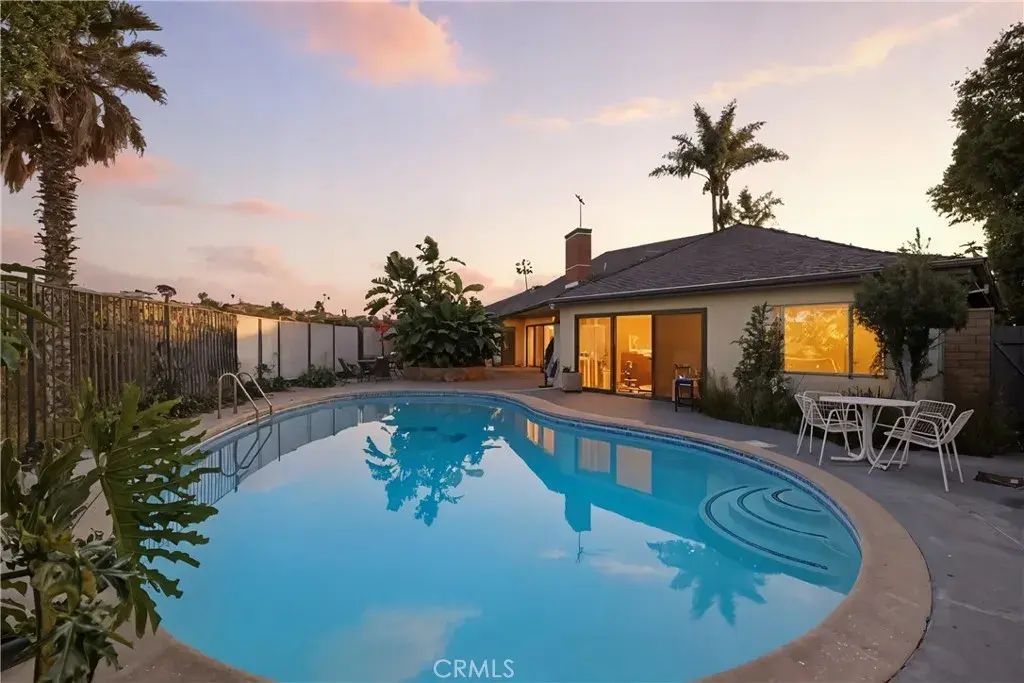 4400 Don Zarembo, Baldwin Hills