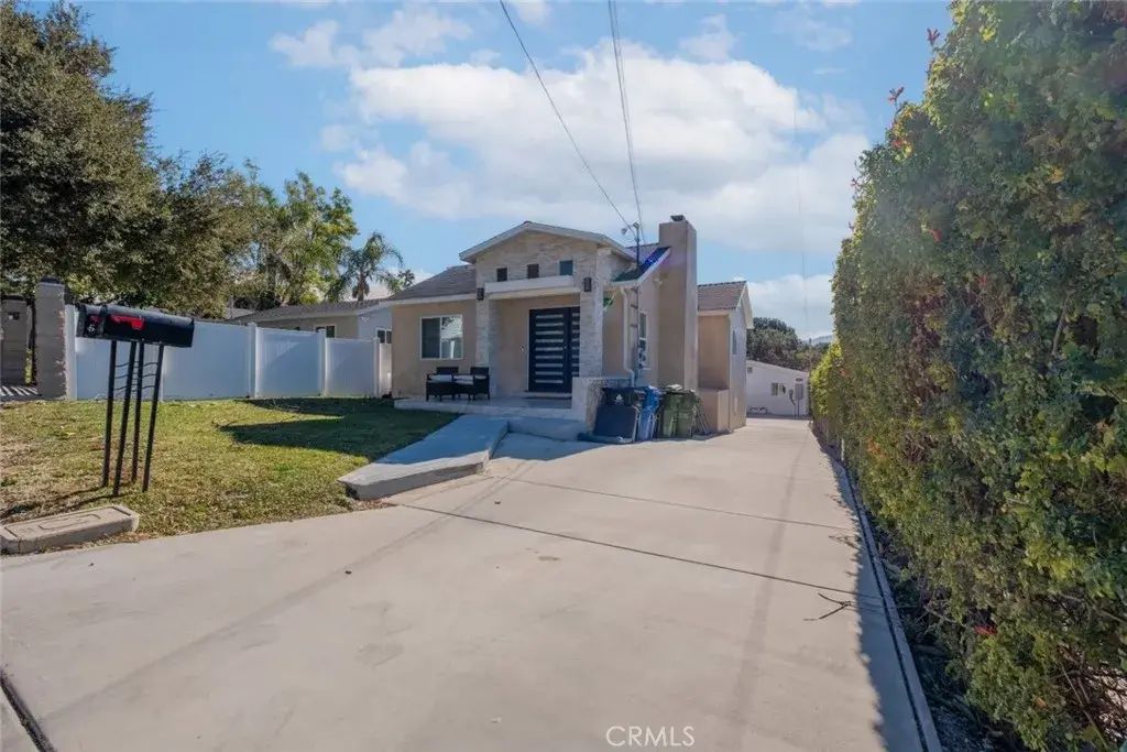 6436 Day Street, Tujunga