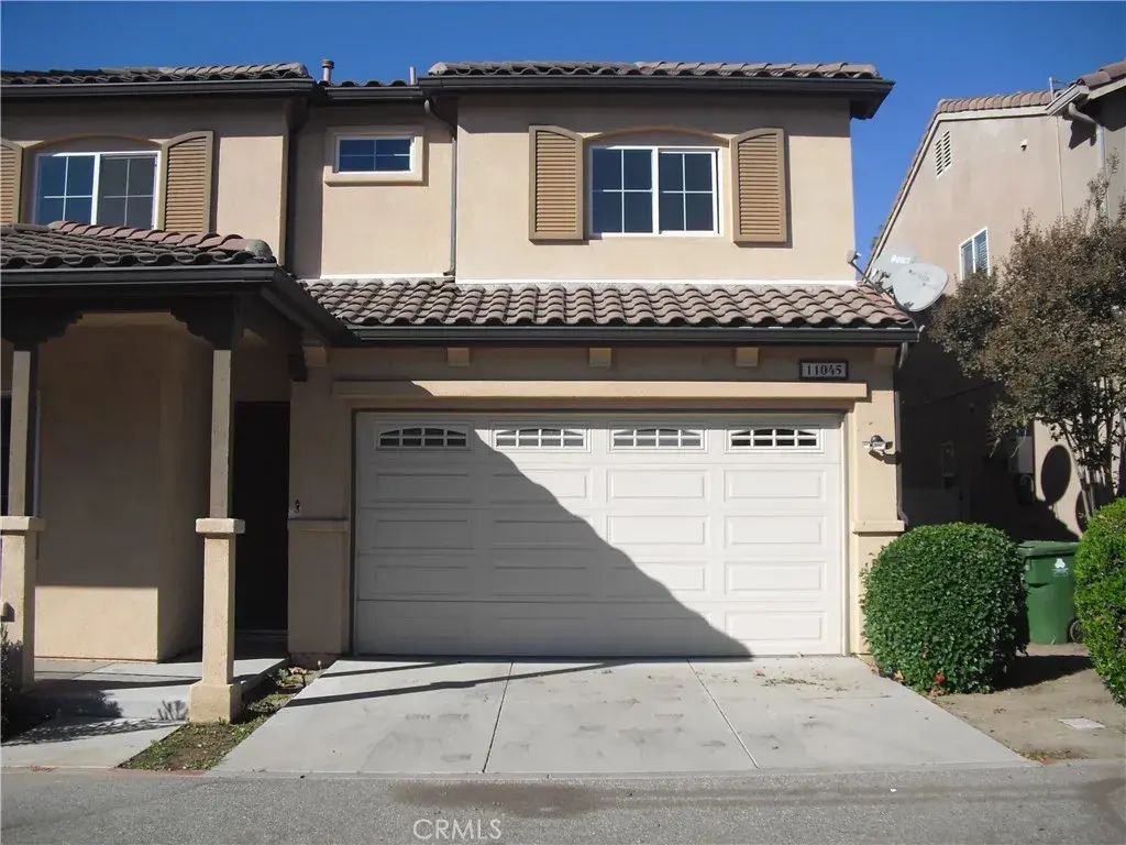 11045 Benjamin Lane, Granada Hills
