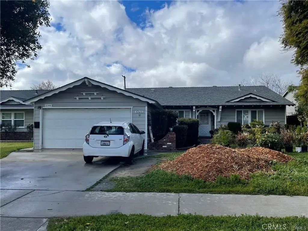 10443 Montgomery Avenue, Granada Hills