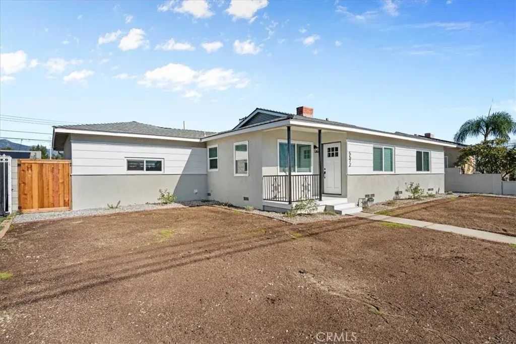 5572 San Bernardino, Montclair