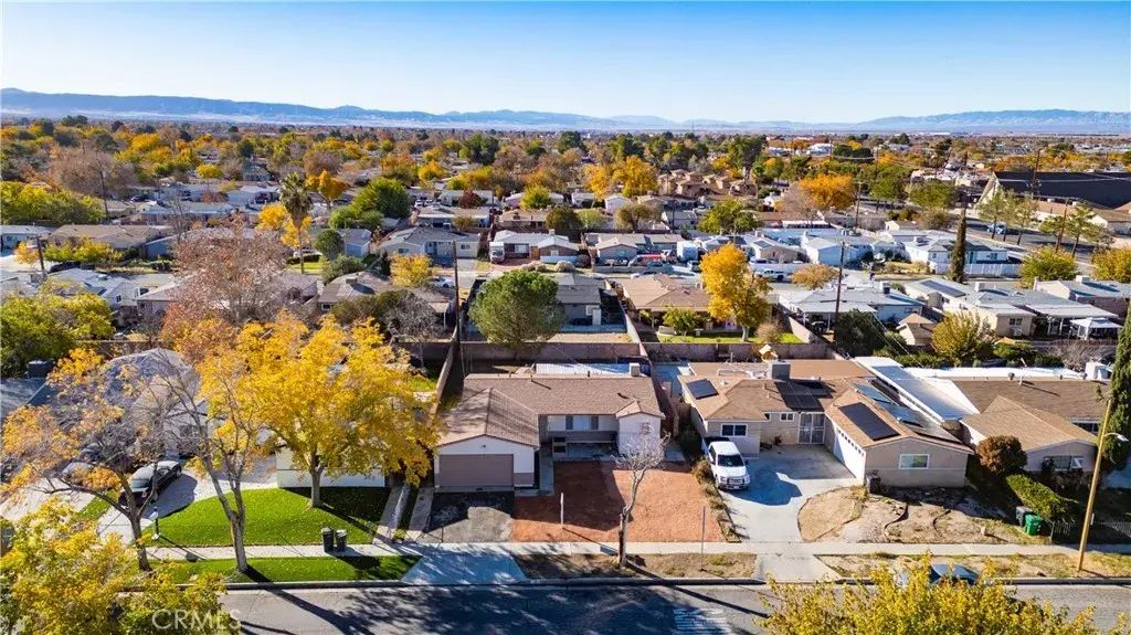 44727 Andale, Lancaster