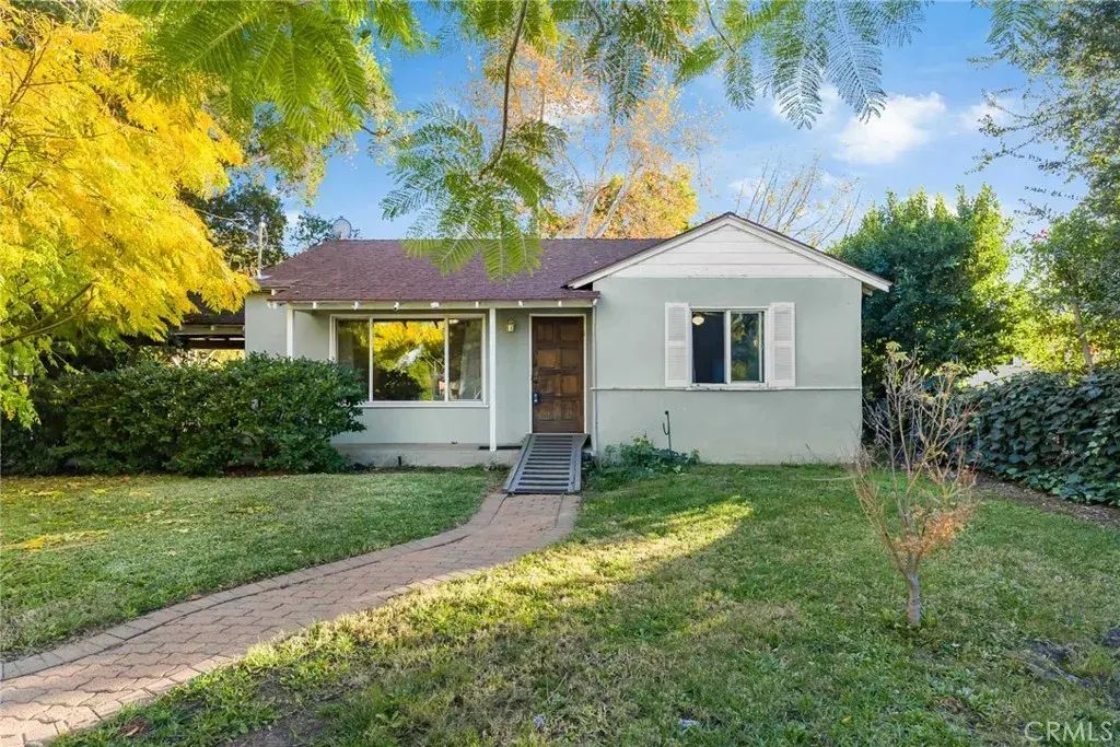 17806 Erwin St, Encino