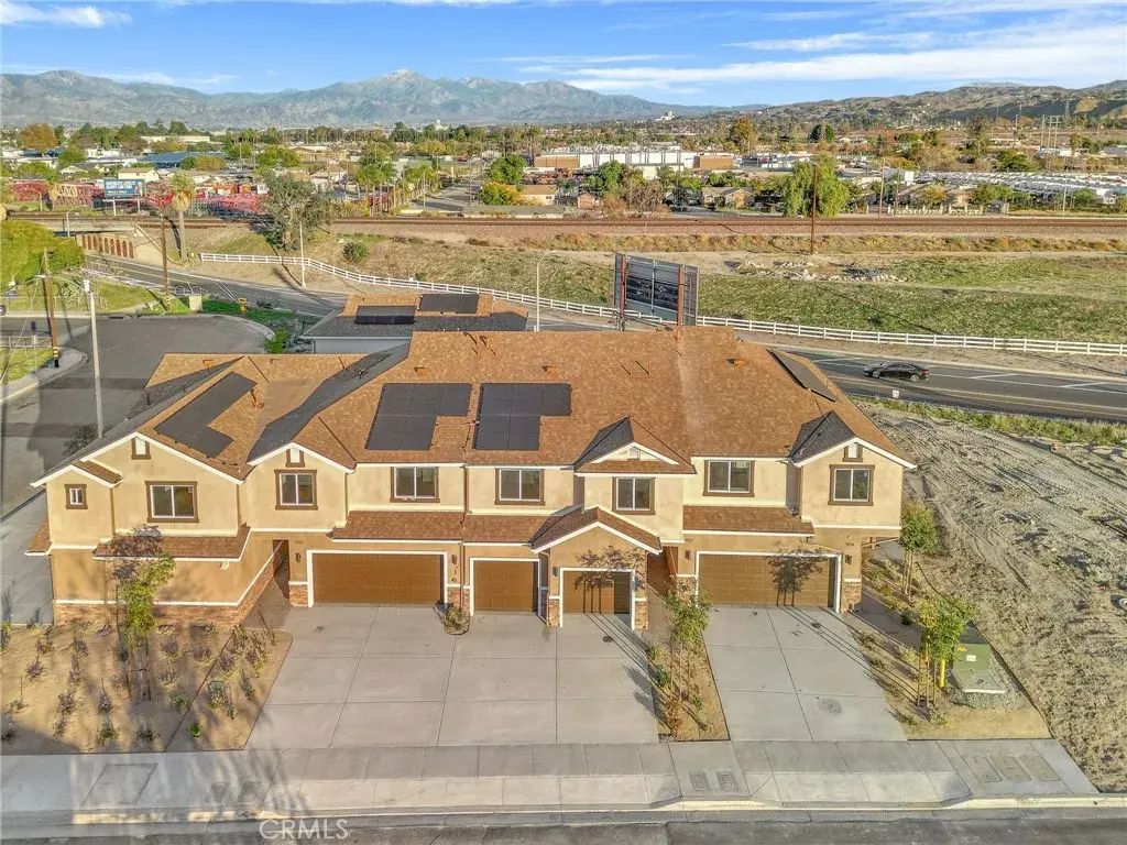 902 W Hert Street, Colton