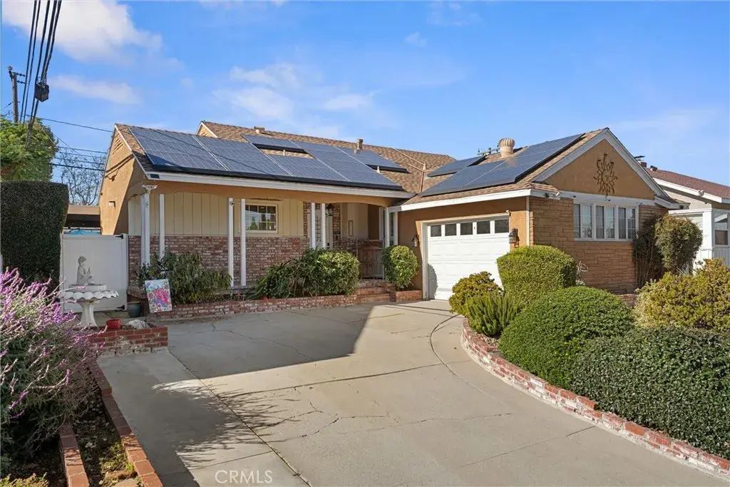 2213 Knoxville Avenue, Long Beach