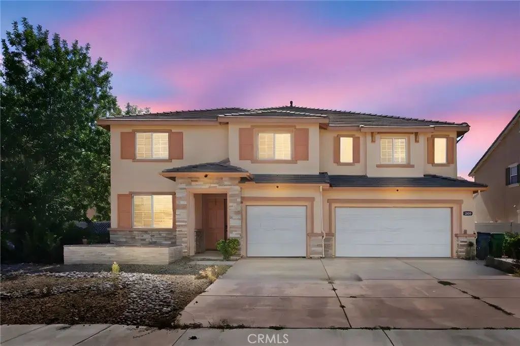 2300 Camellia Street, Palmdale