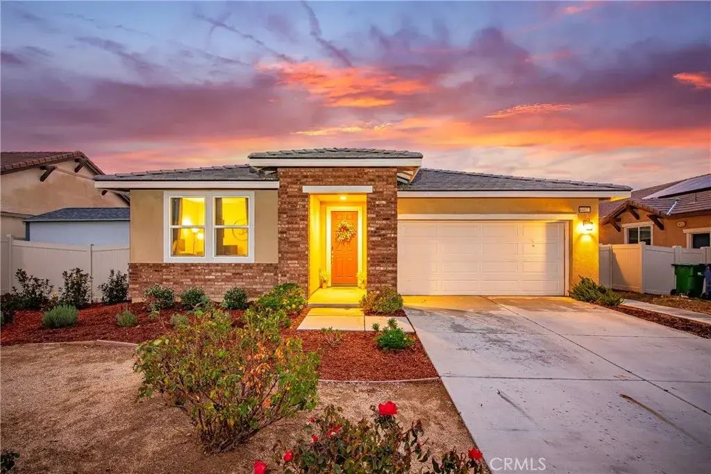 44123 Pagoda Way, Lancaster