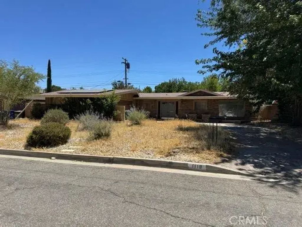 1118 E Avenue J3, Lancaster