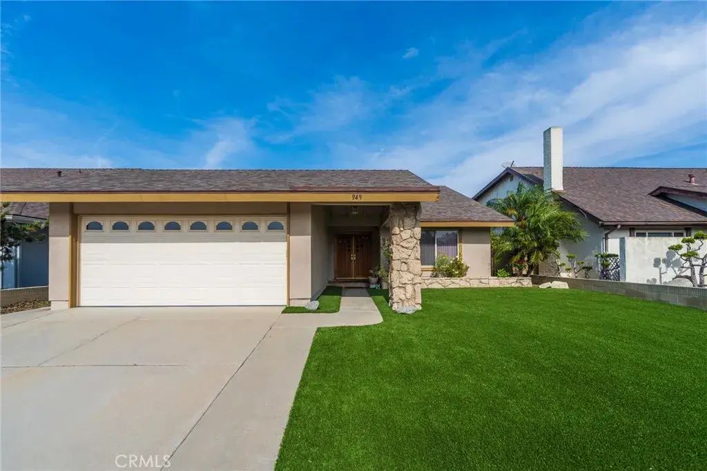 949 Fernrest Drive, Harbor City
