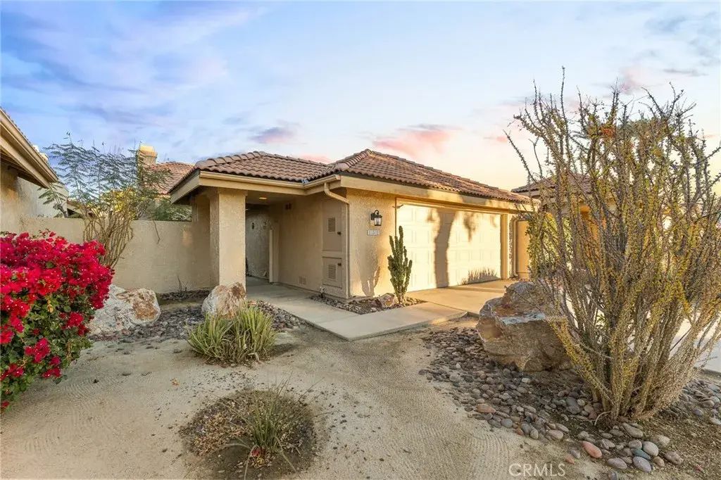 152 Verde Way, Palm Desert