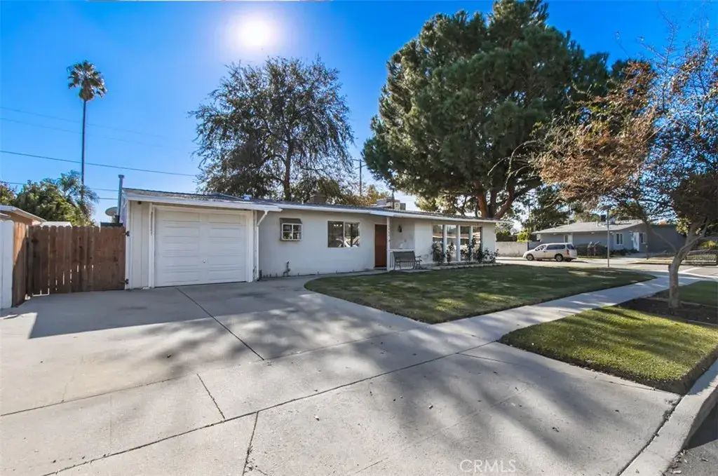 19462 Arminta, Reseda