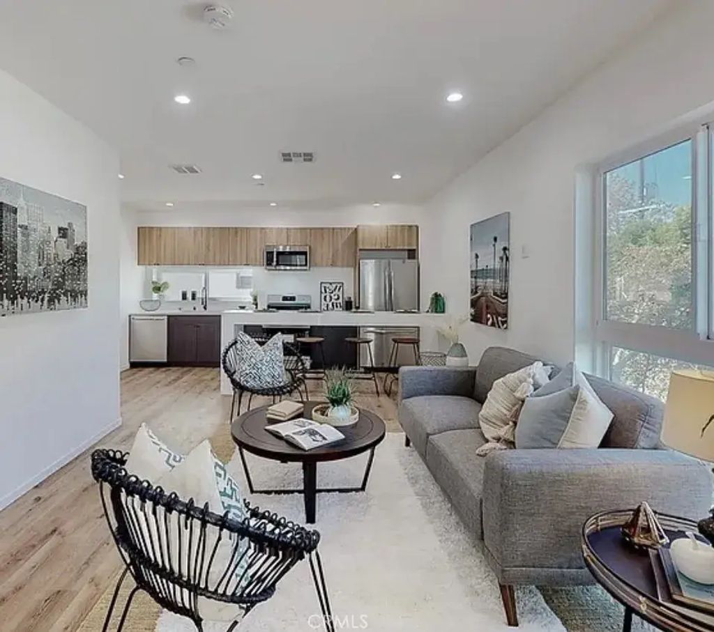 6344 Camellia, North Hollywood