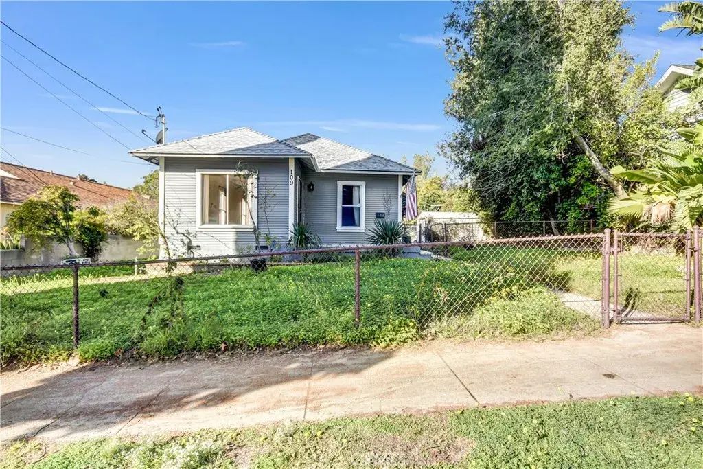 109 N Lima Street, Sierra Madre