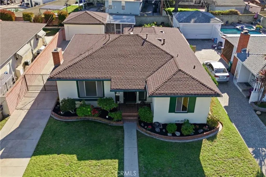 5300 E 28th, Long Beach