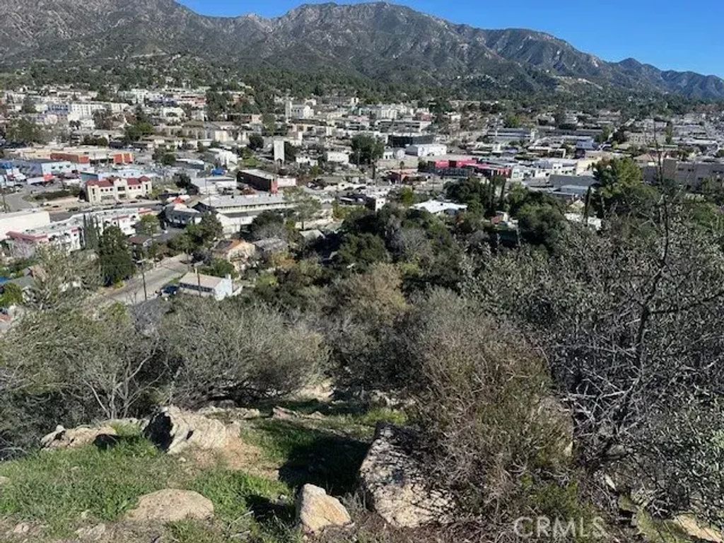 Unassigned, Tujunga