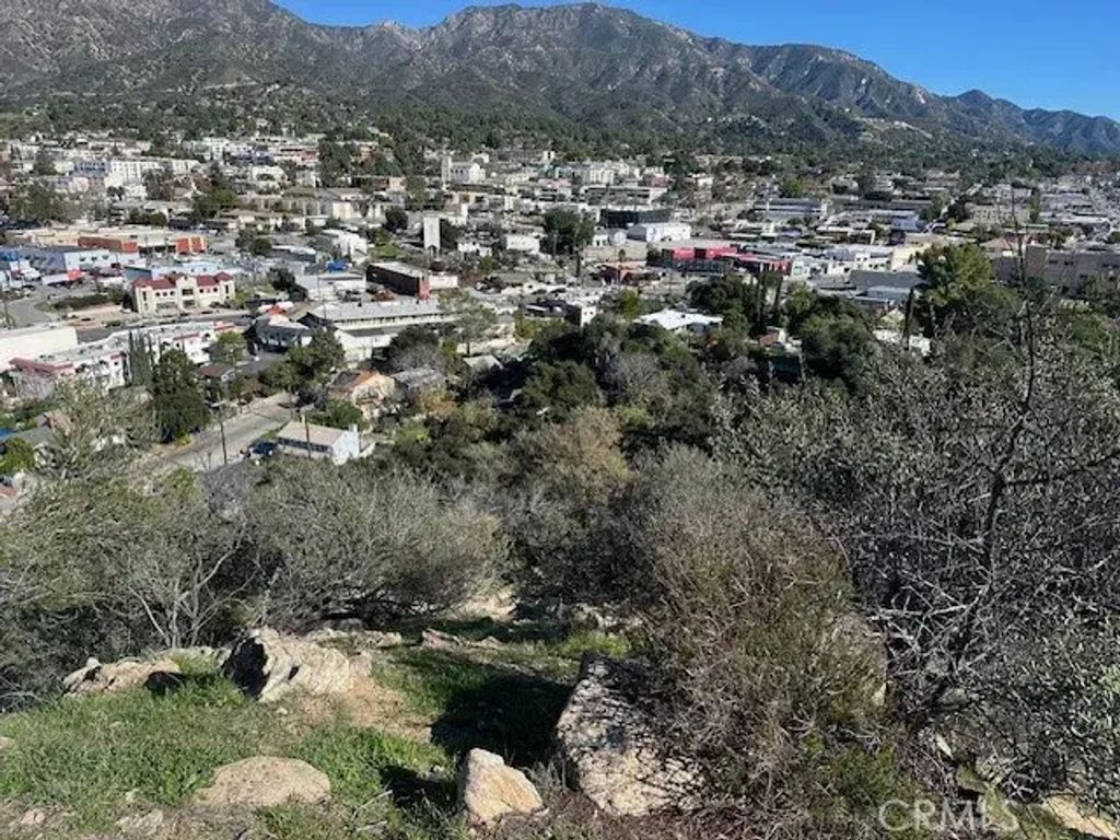 9856 Estaban, Tujunga