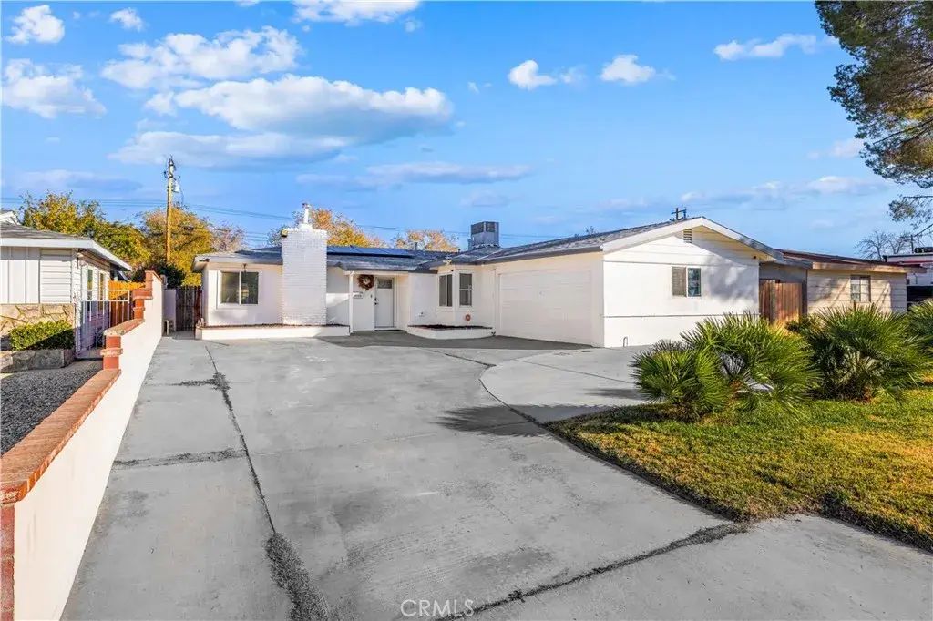 45026 16th West, Lancaster