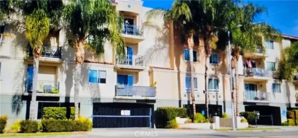13941 Sherman, Van Nuys