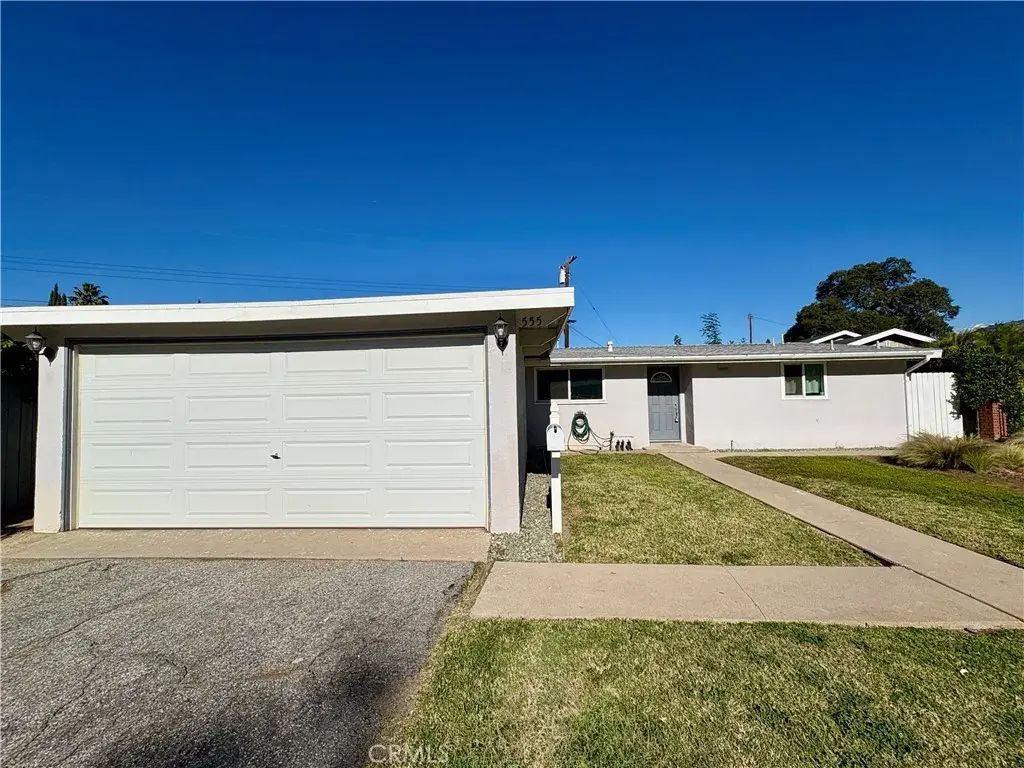 555 E Haltern Avenue, Glendora