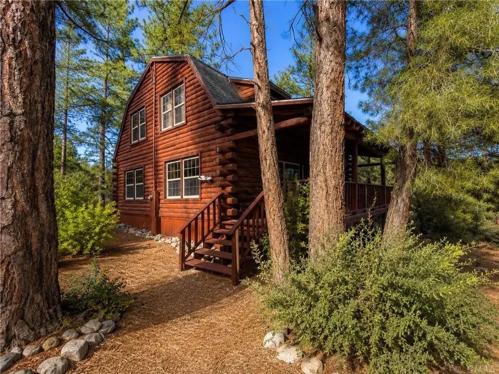 1901 Bernina Dr, Pine Mountain Club