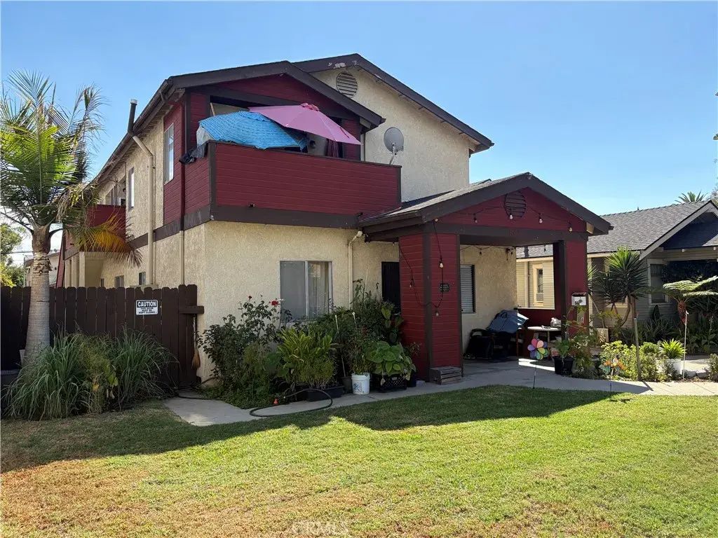 844 Loma, Long Beach