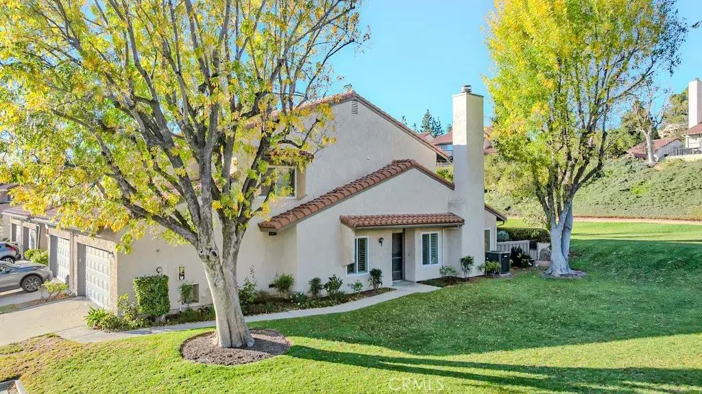 19153 Lahey Street 1, Porter Ranch