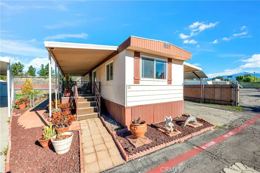 25526 Redlands 101, Loma Linda