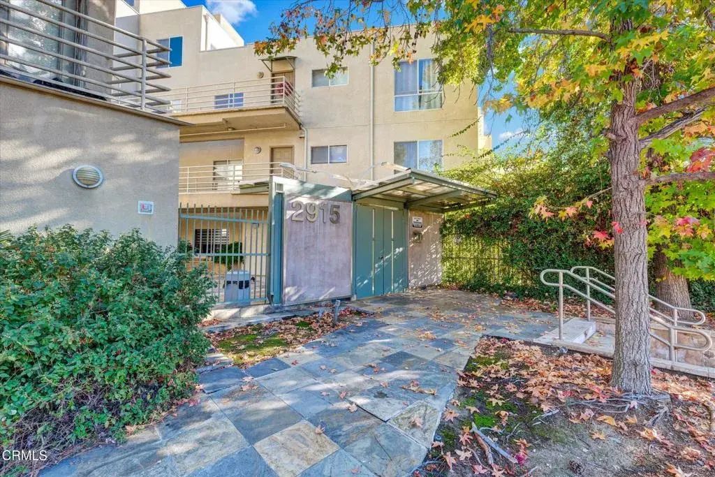 2915 Montrose Avenue 628, La Crescenta