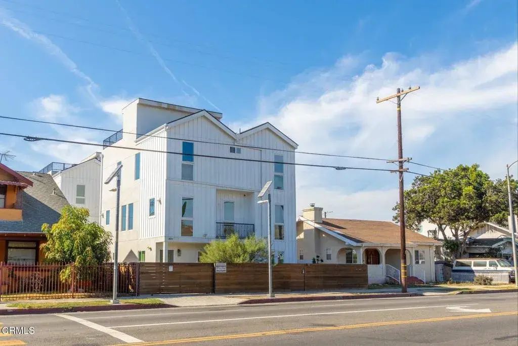 4177 S Normandie Avenue, Los Angeles