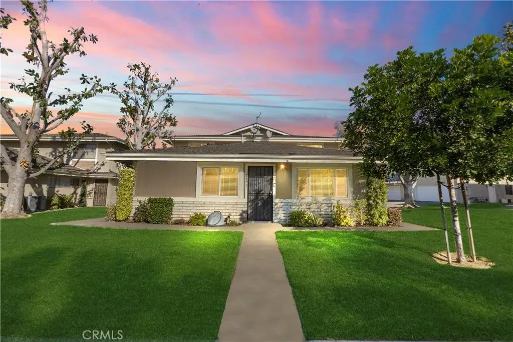 2451 College, La Verne