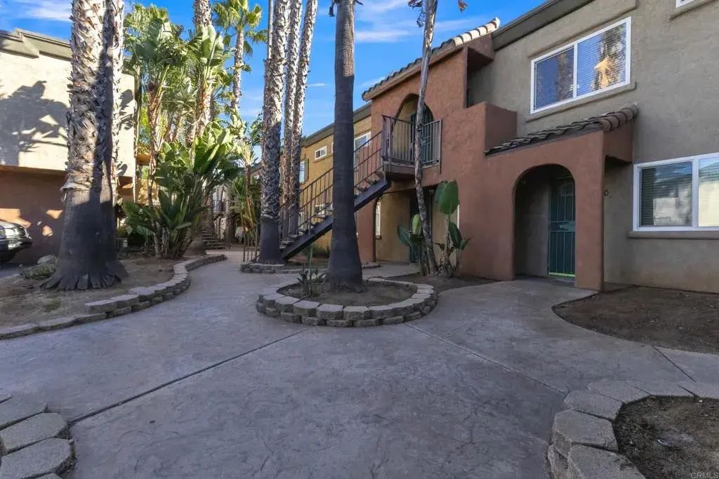 1000 S Mollison Ave 12, El Cajon